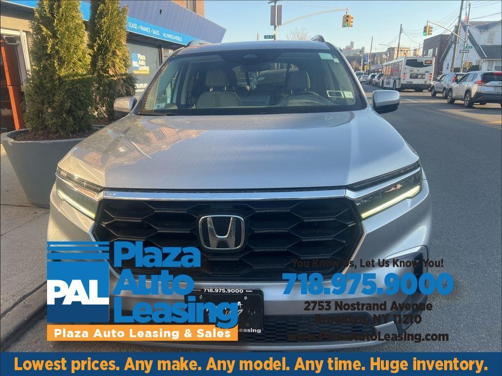 2023 Honda Pilot Touring
