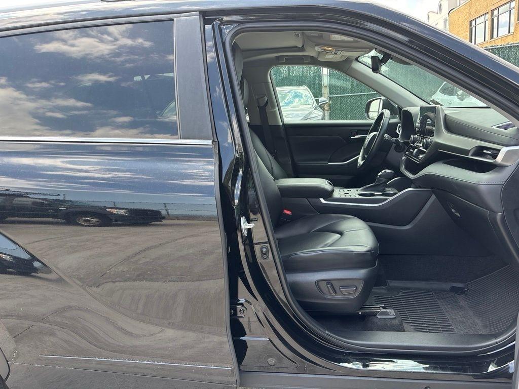 Toyota Highlander  2023