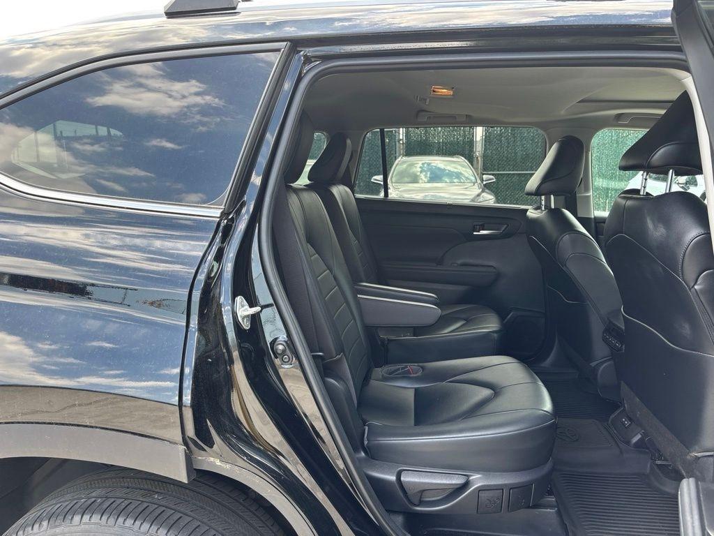 Toyota Highlander  2023