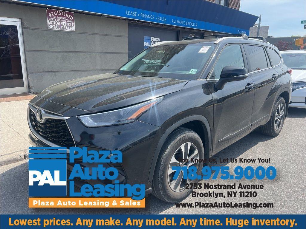 2023 Toyota Highlander XLE