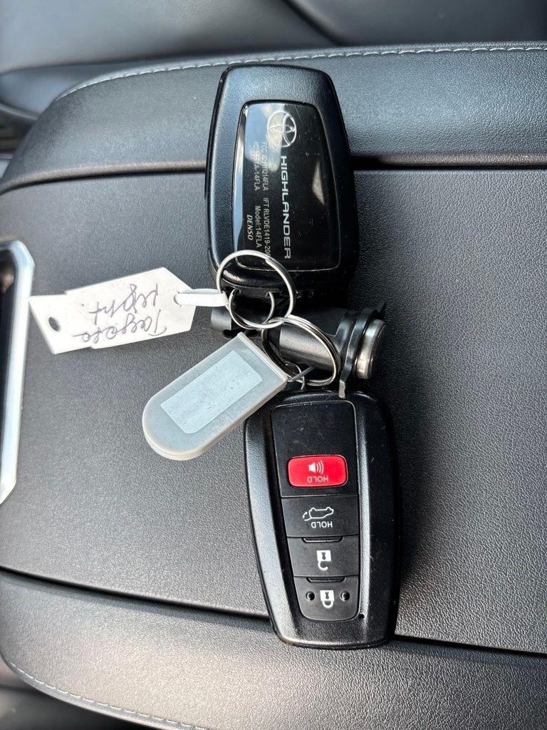Toyota Highlander  2023