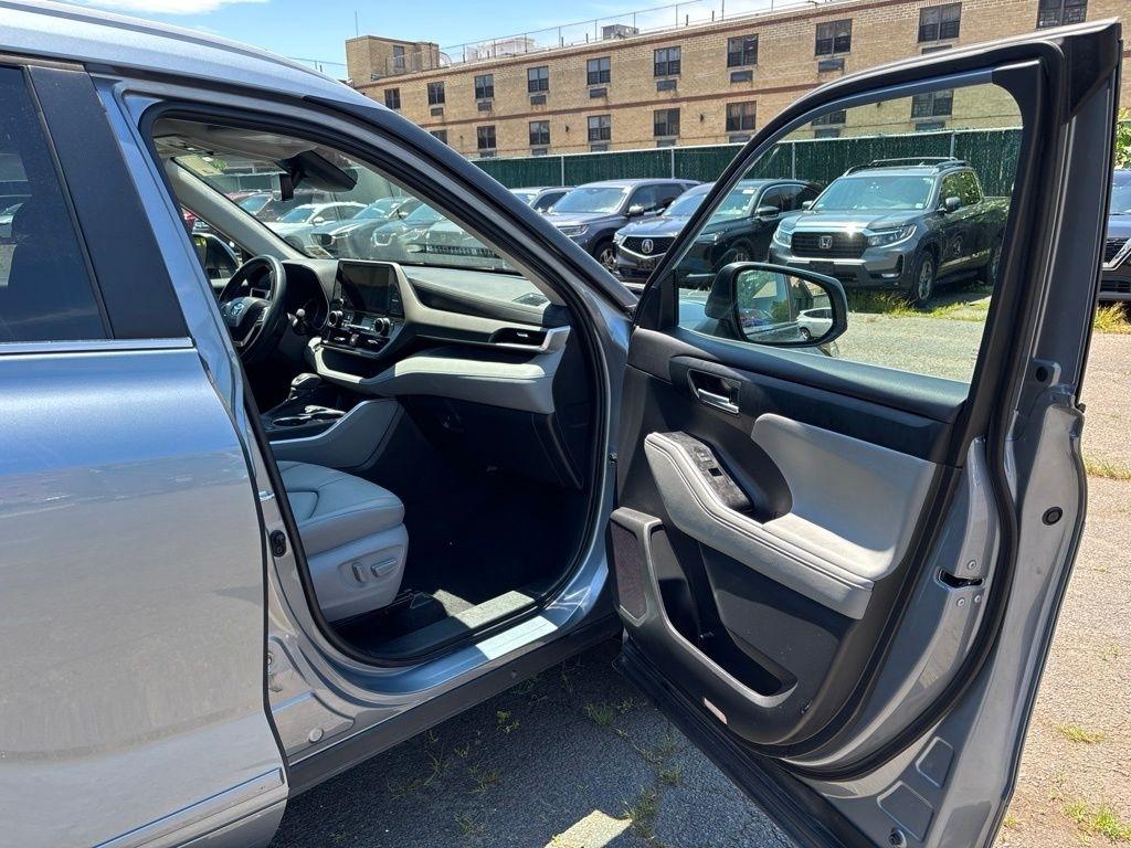 Toyota Highlander  2023