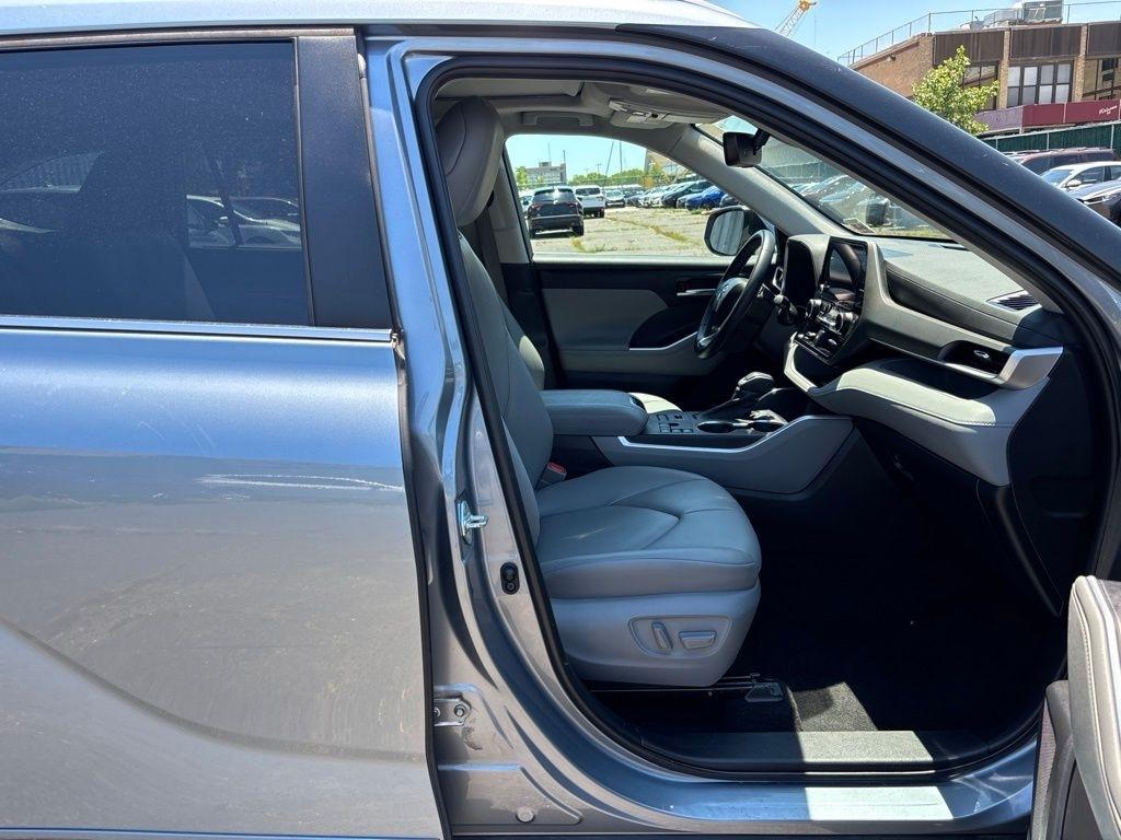 Toyota Highlander  2023