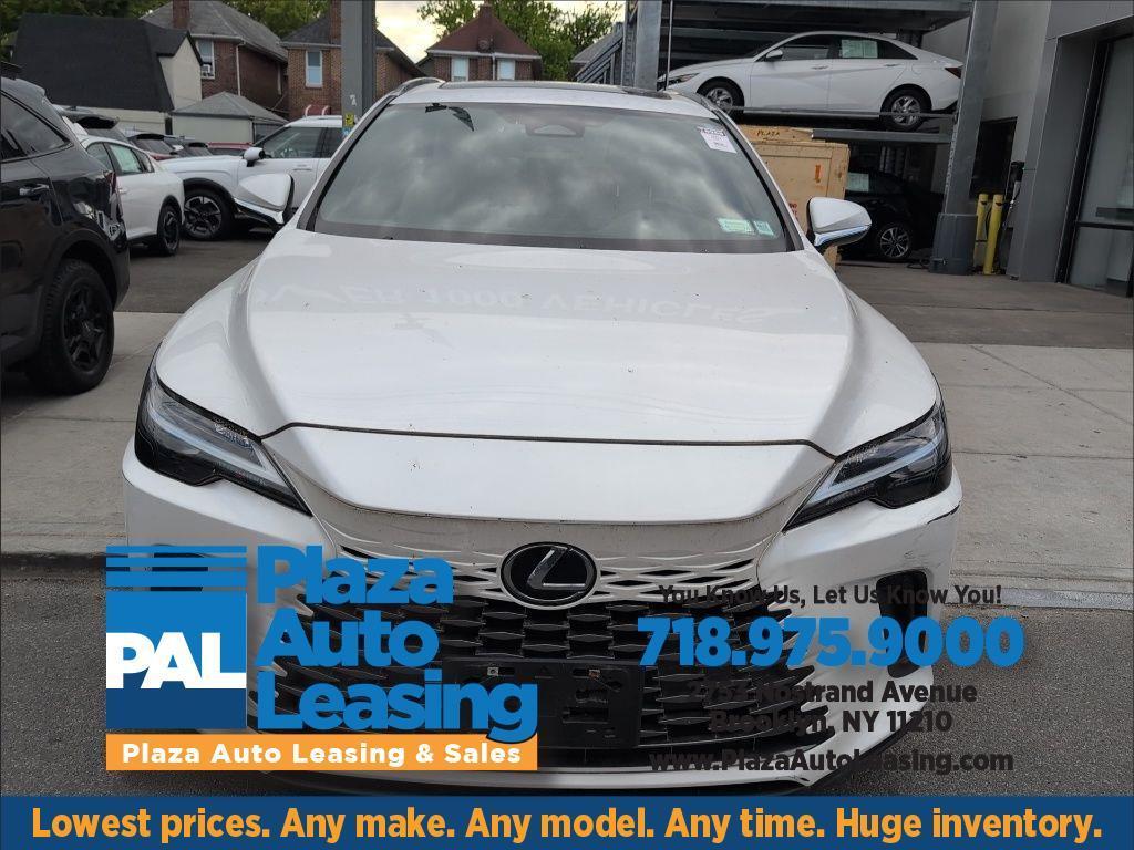 Lexus RX  2023