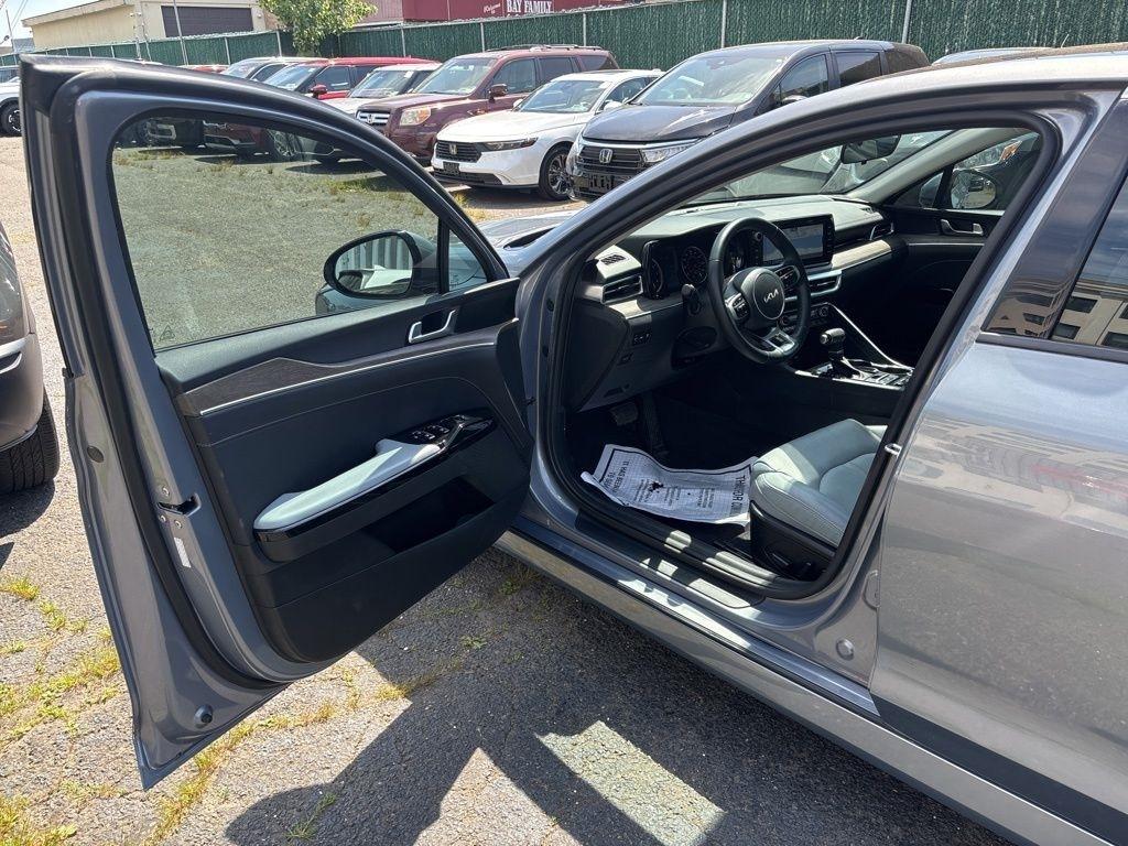 Kia K5  2023