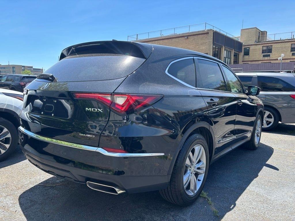 Acura MDX  2023