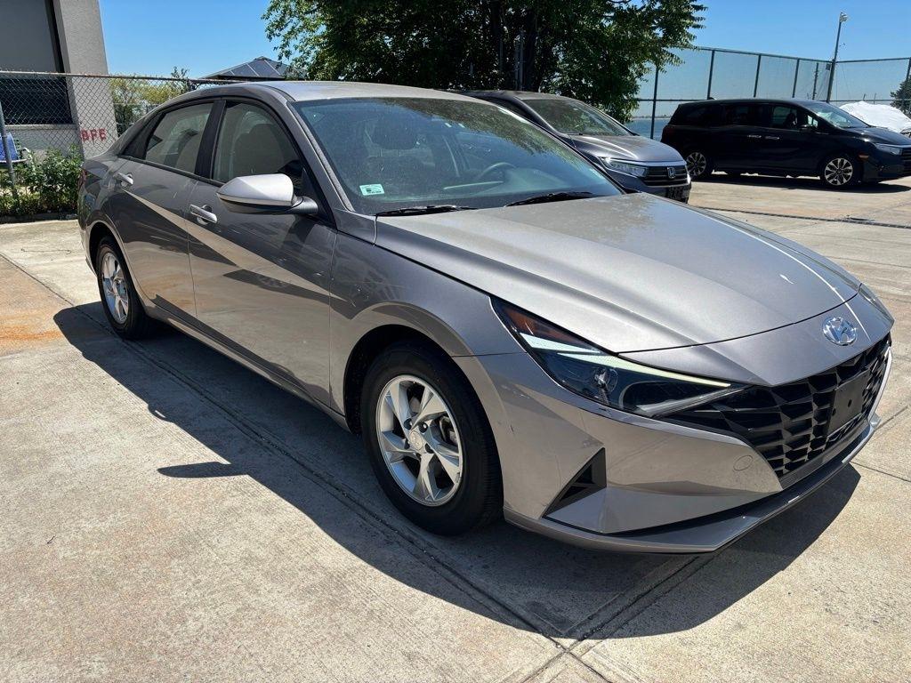 Hyundai Elantra  2023