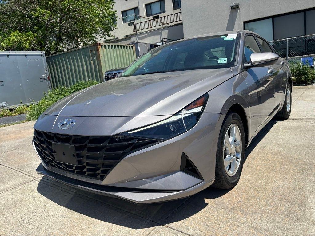 Hyundai Elantra  2023