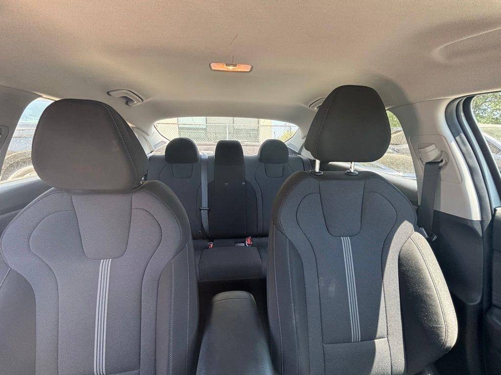 Hyundai Elantra  2023
