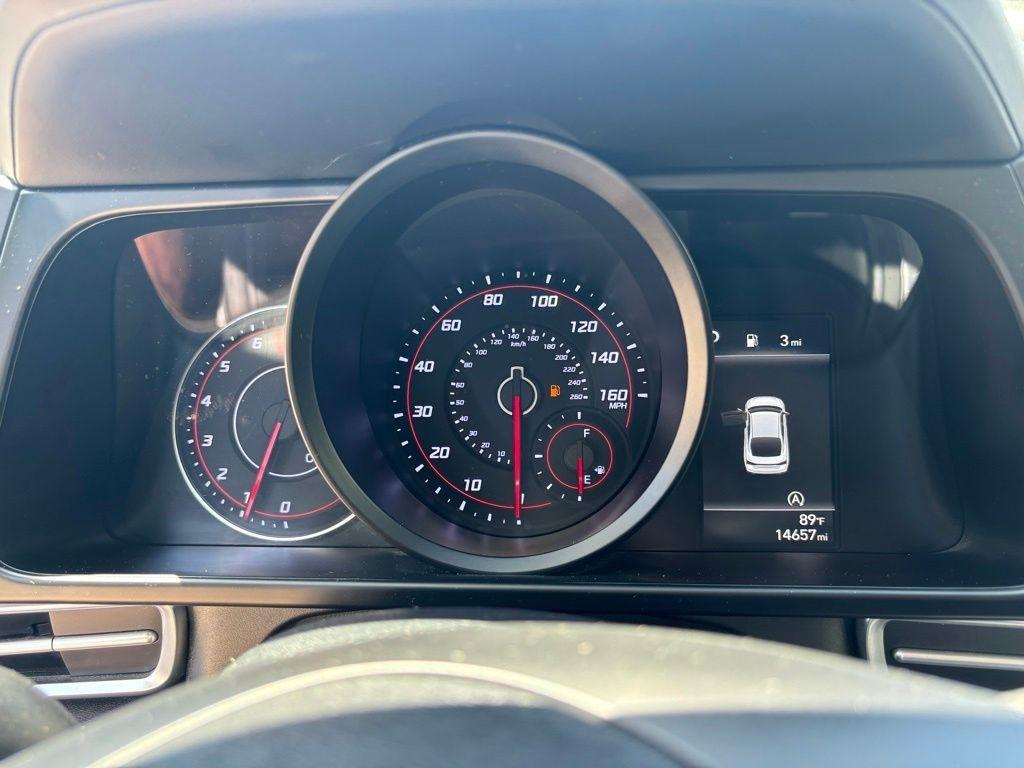 Hyundai Elantra  2023