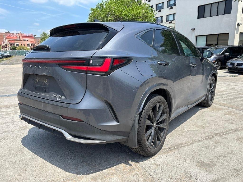 Lexus NX  2025