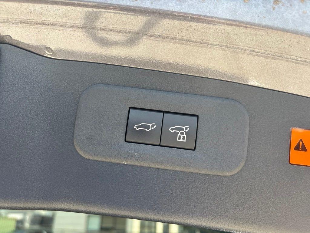 Lexus NX  2025