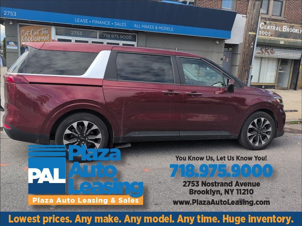 2023 Kia Carnival EX