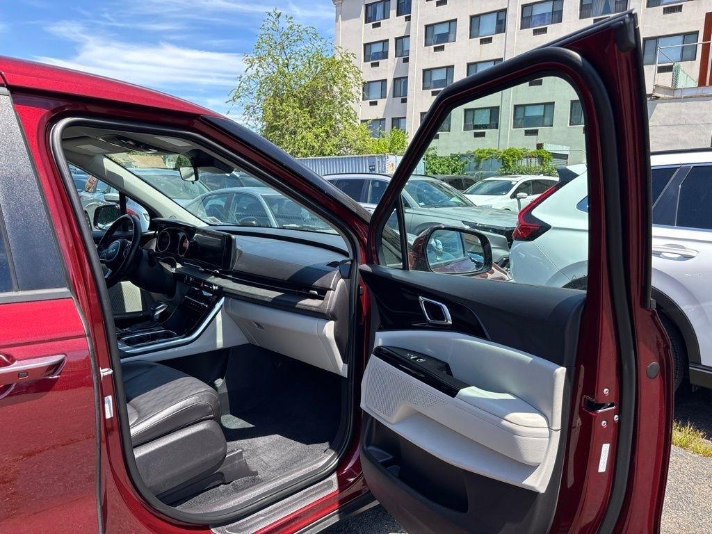 Kia Carnival  2023