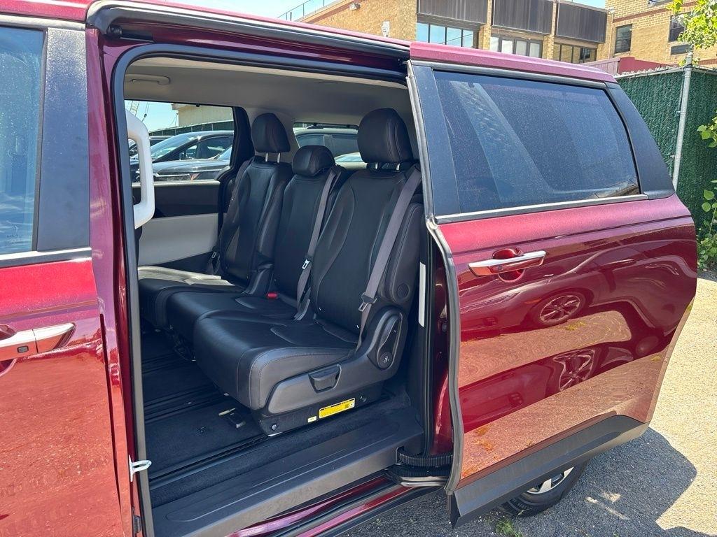 Kia Carnival  2023