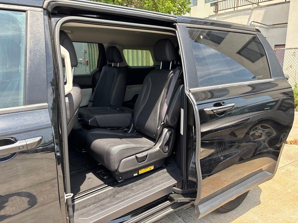 Kia Carnival  2024