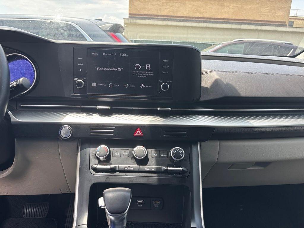 Kia Carnival  2024