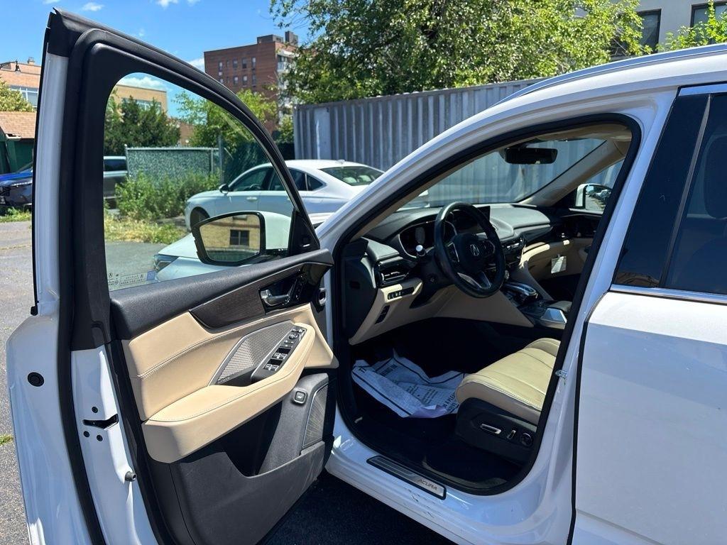Acura MDX  2023