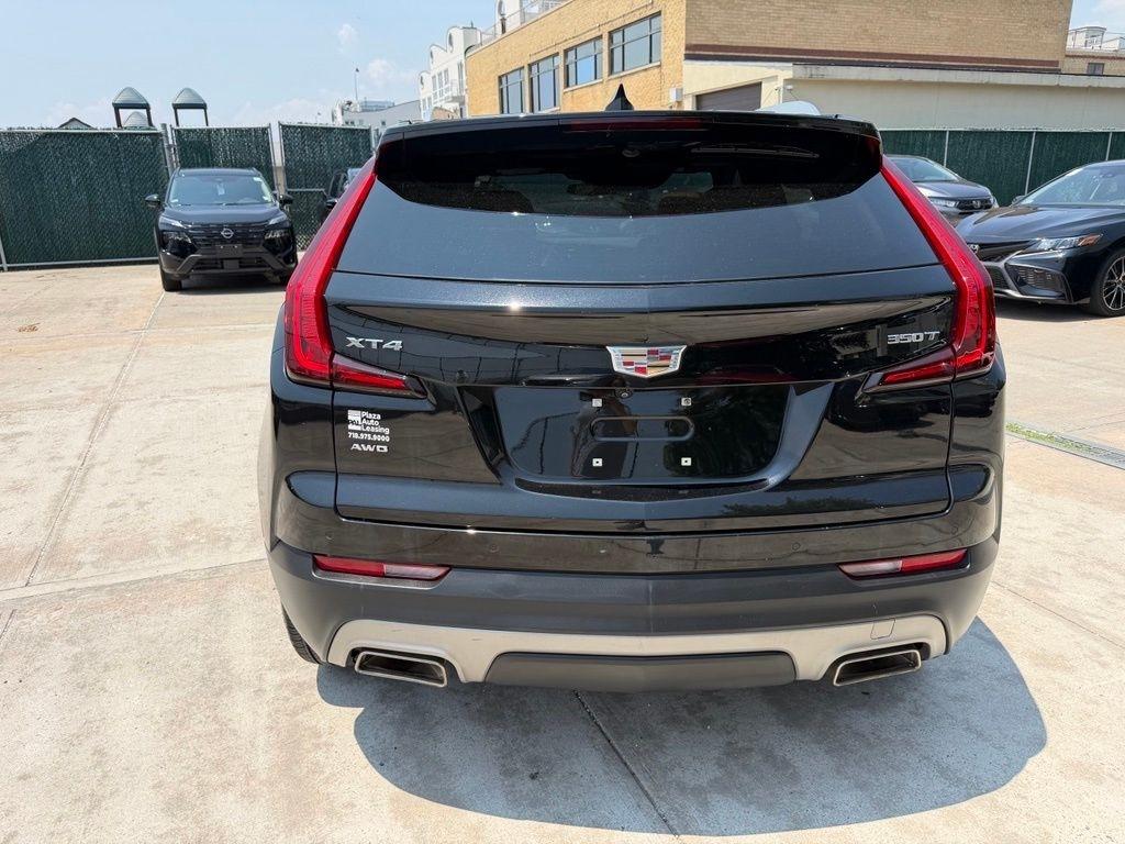 Cadillac XT4  2023