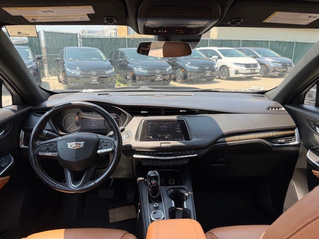 Cadillac XT4  2023