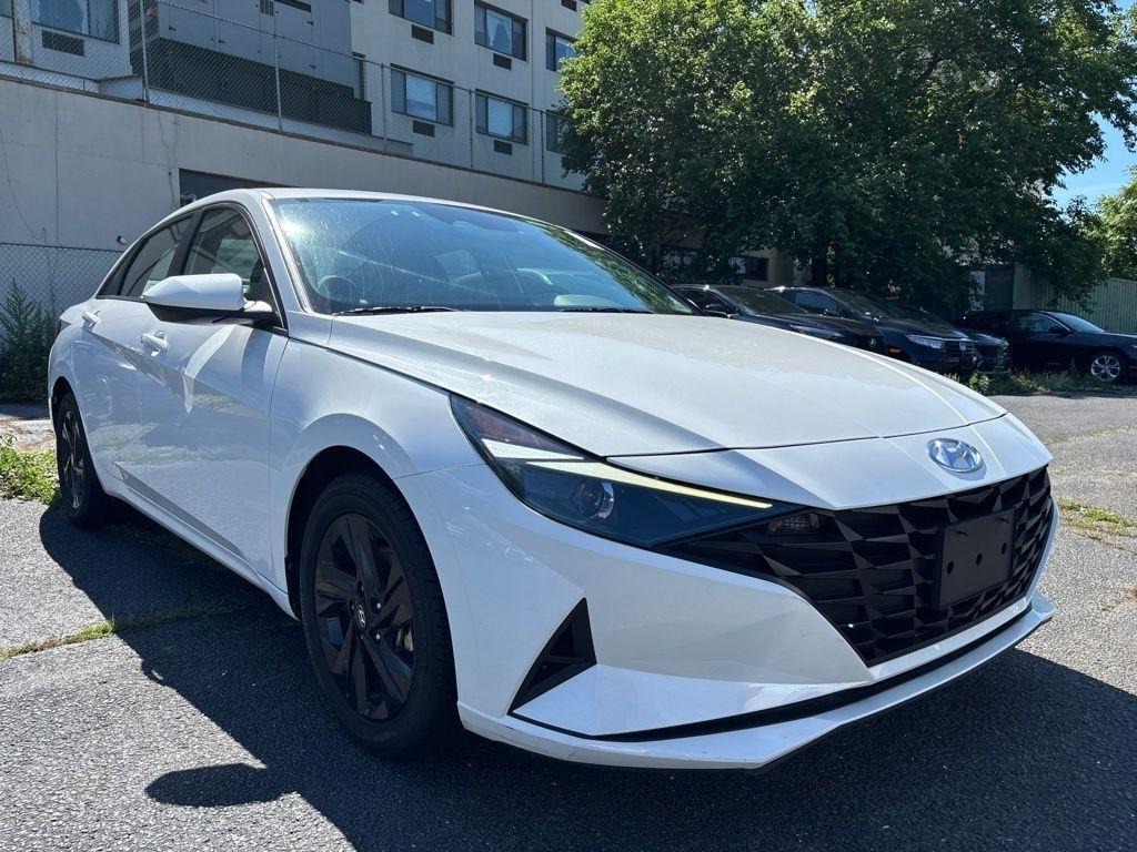 Hyundai Elantra  2023