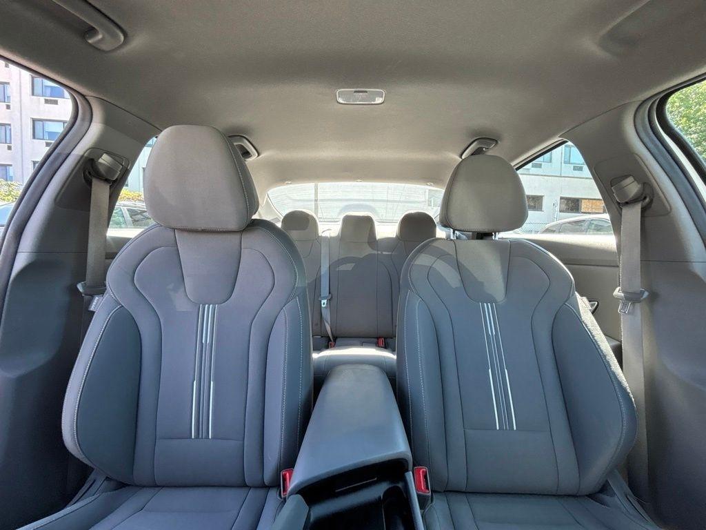 Hyundai Elantra  2023