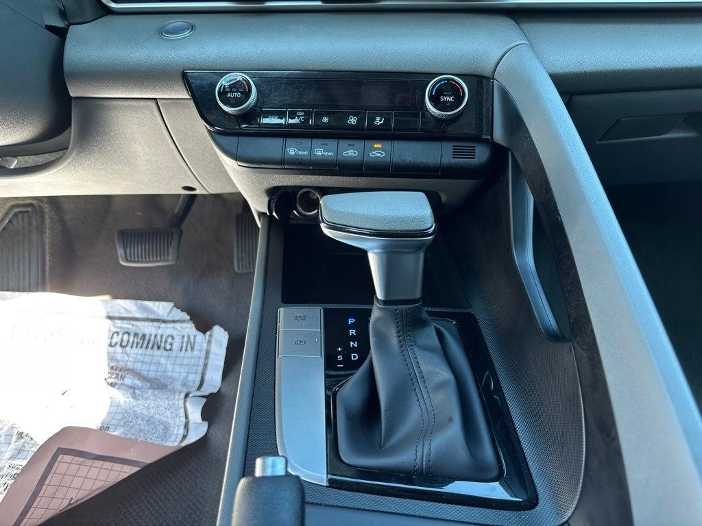 Hyundai Elantra  2023