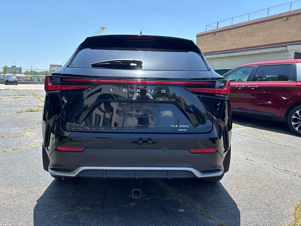 Lexus NX  2025