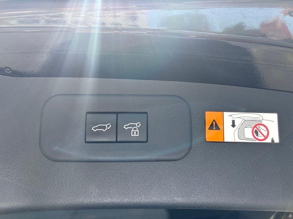 Lexus NX  2025