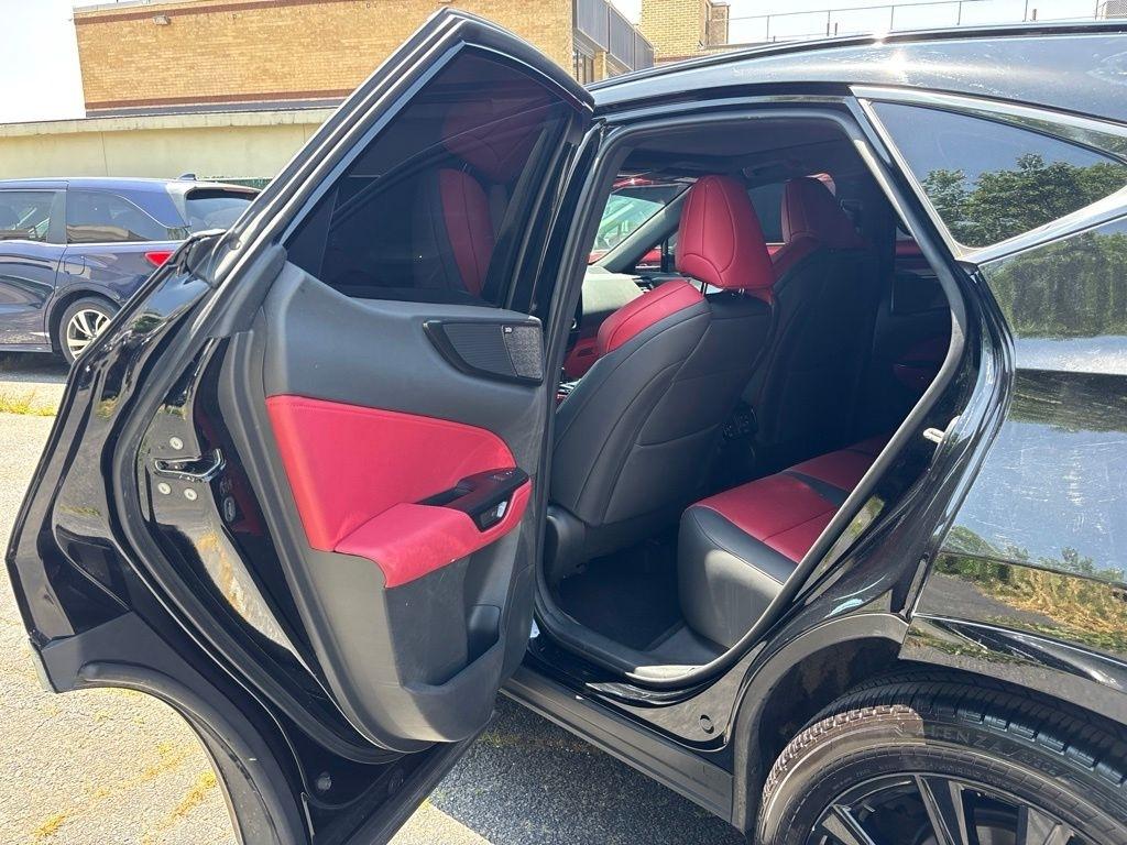 Lexus NX  2025