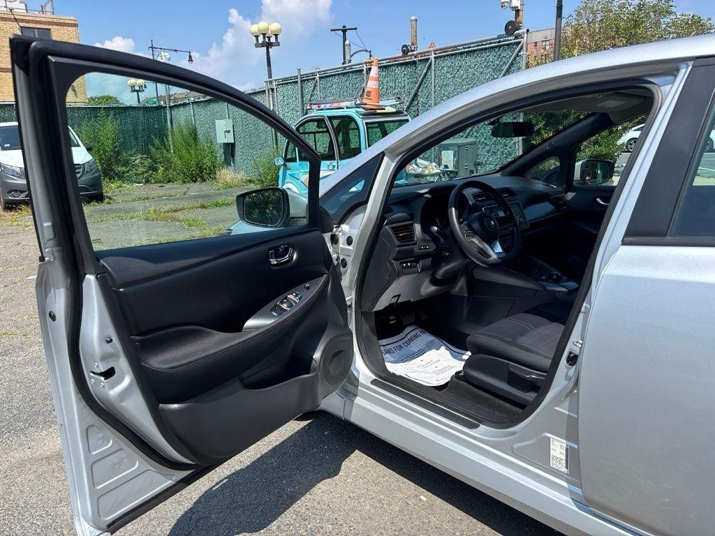 Nissan Leaf  2018