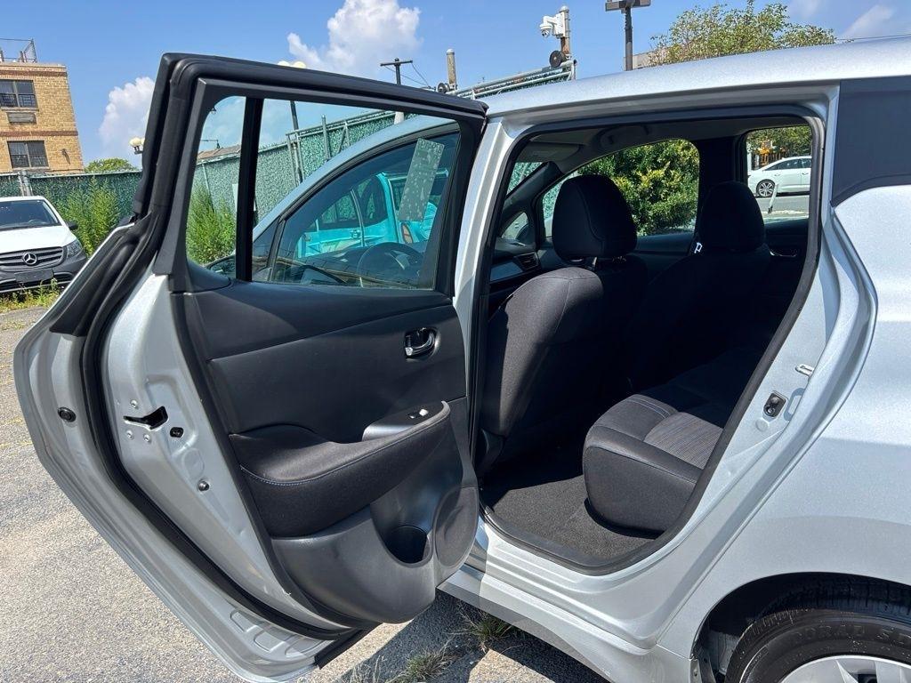 Nissan Leaf  2018