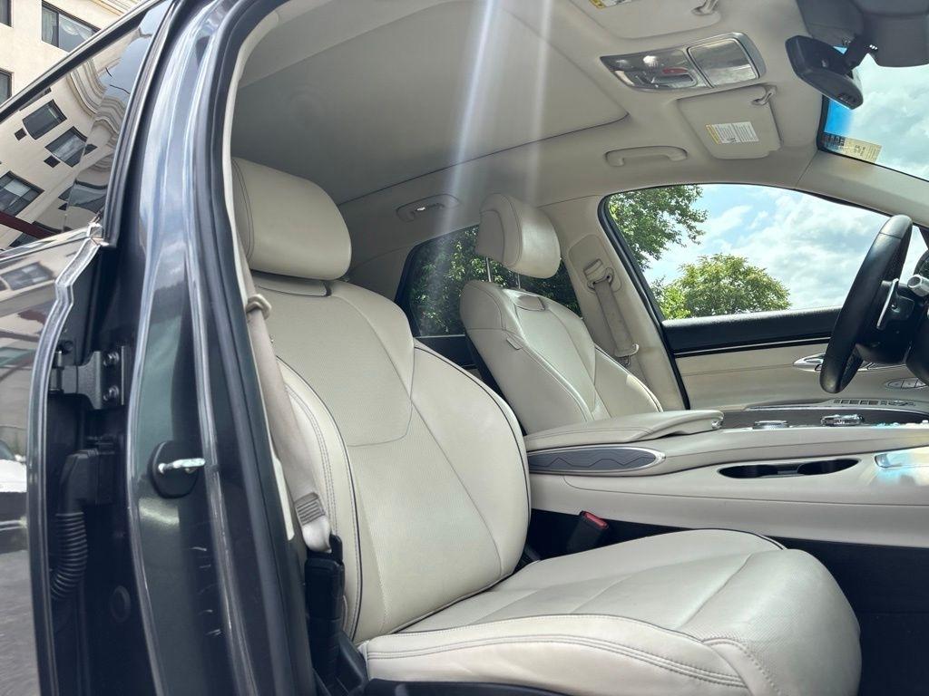Genesis GV70  2022