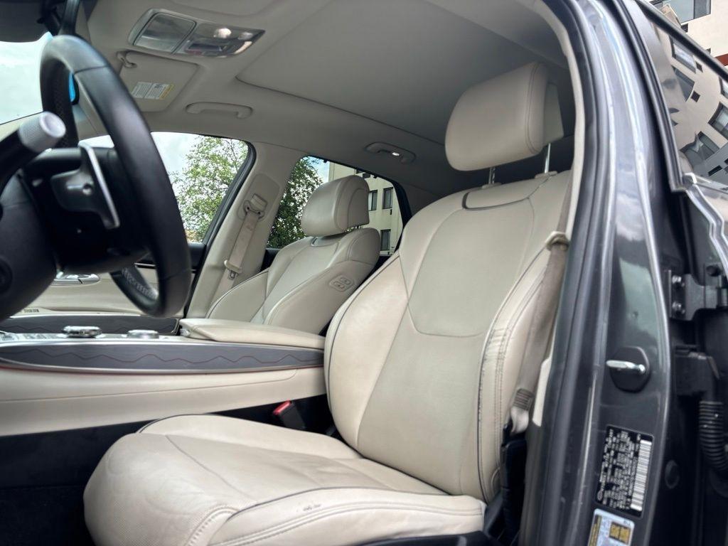 Genesis GV70  2022