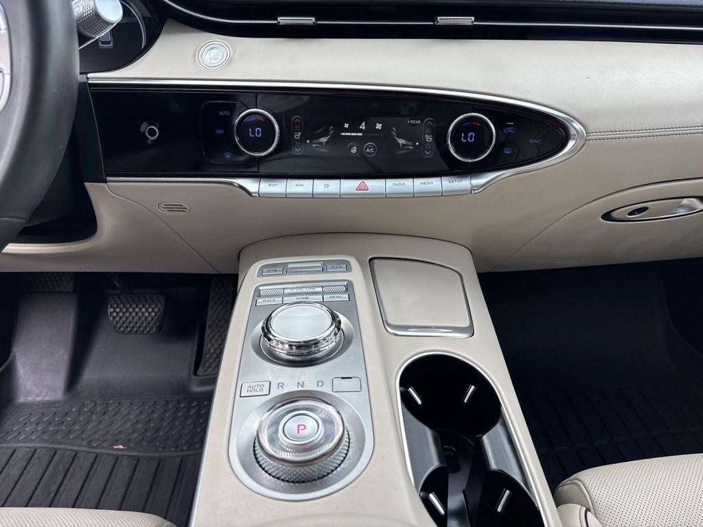 Genesis GV70  2022