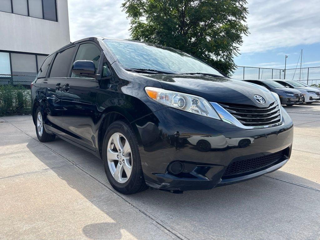 Toyota Sienna  2015