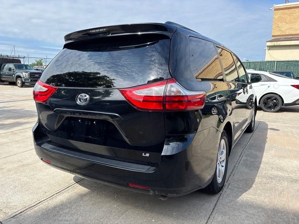 Toyota Sienna  2015