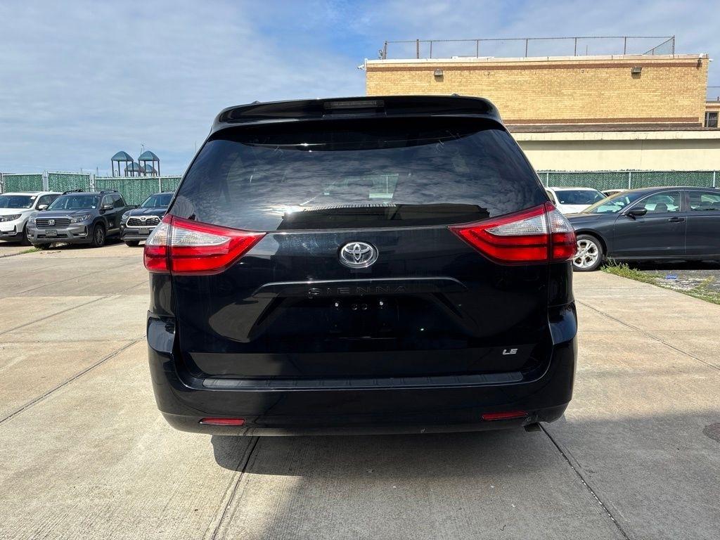 Toyota Sienna  2015