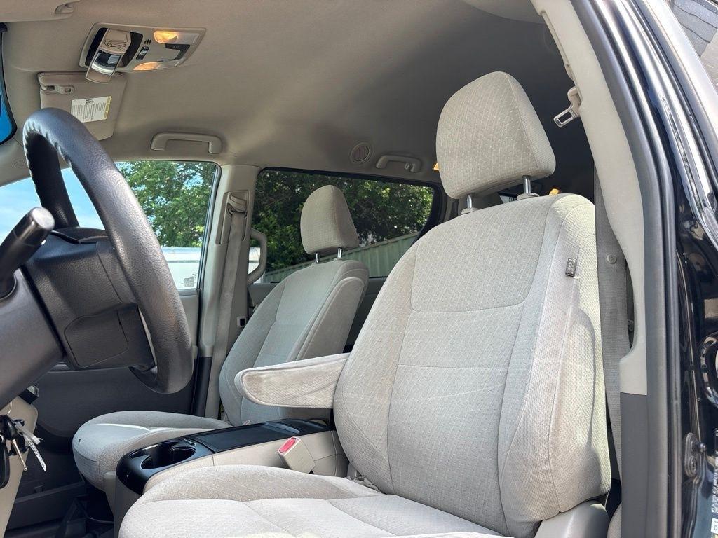 Toyota Sienna  2015