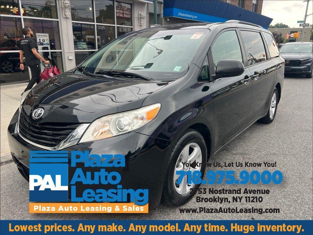 2015 Toyota Sienna LE