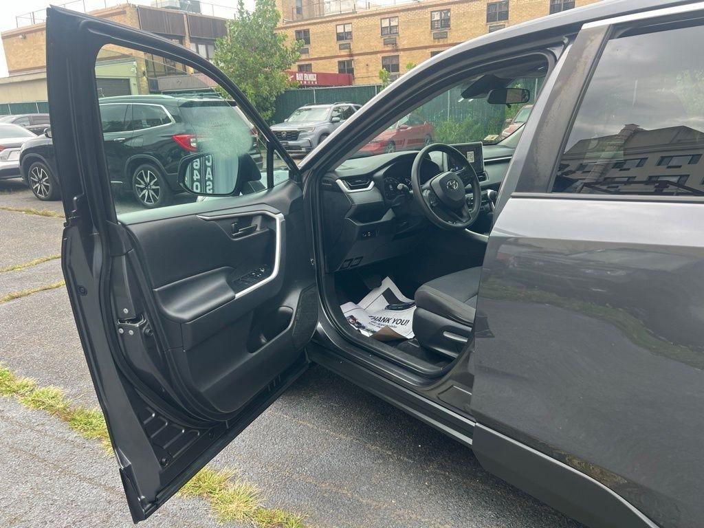 Toyota RAV4  2023