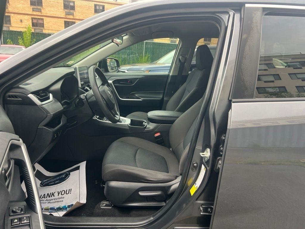 Toyota RAV4  2023