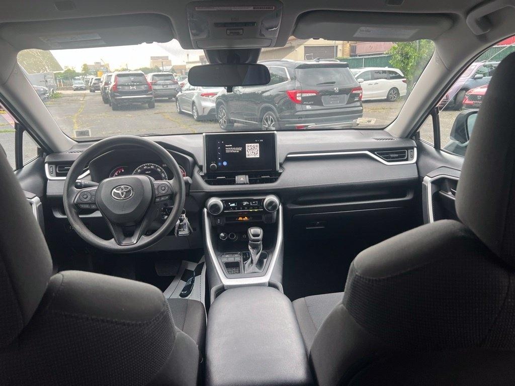 Toyota RAV4  2023