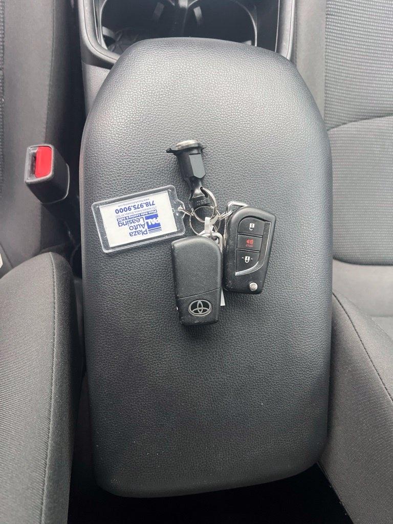 Toyota RAV4  2023