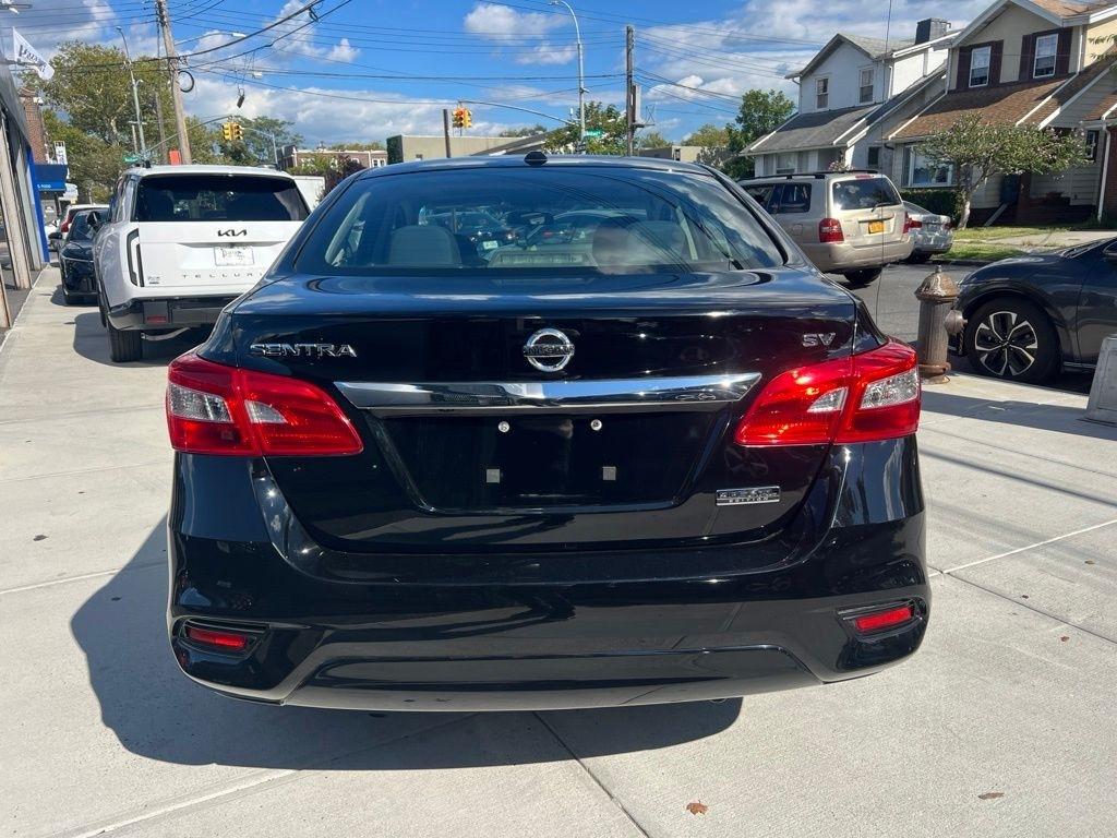 Nissan Sentra  2019