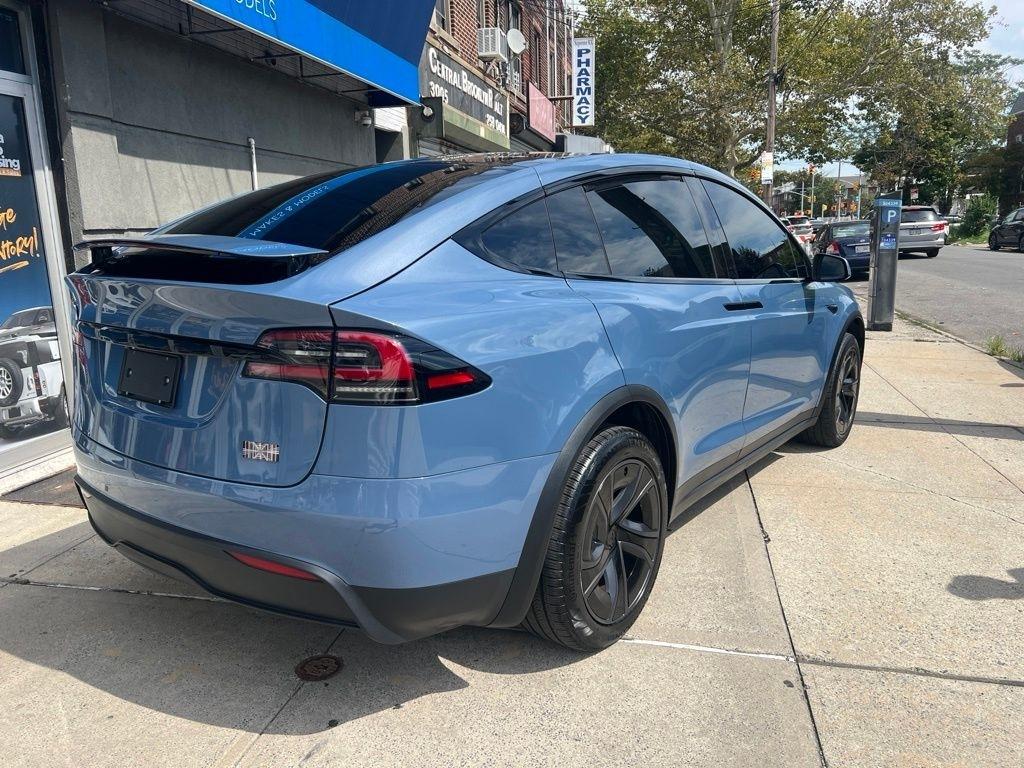 Tesla Model X  2026