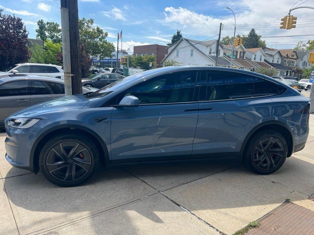 Tesla Model X  2026