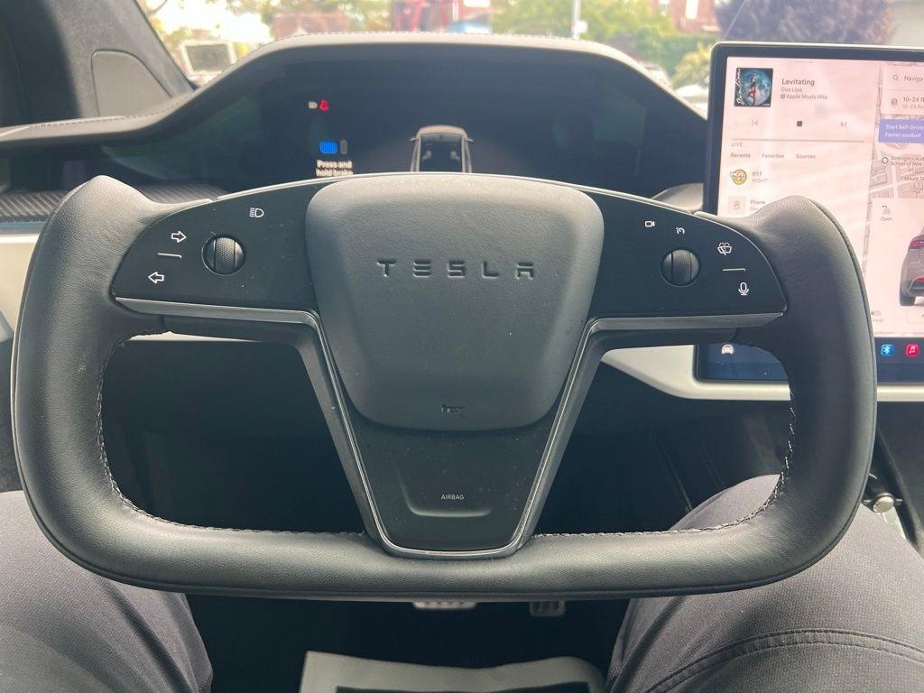 Tesla Model X  2026