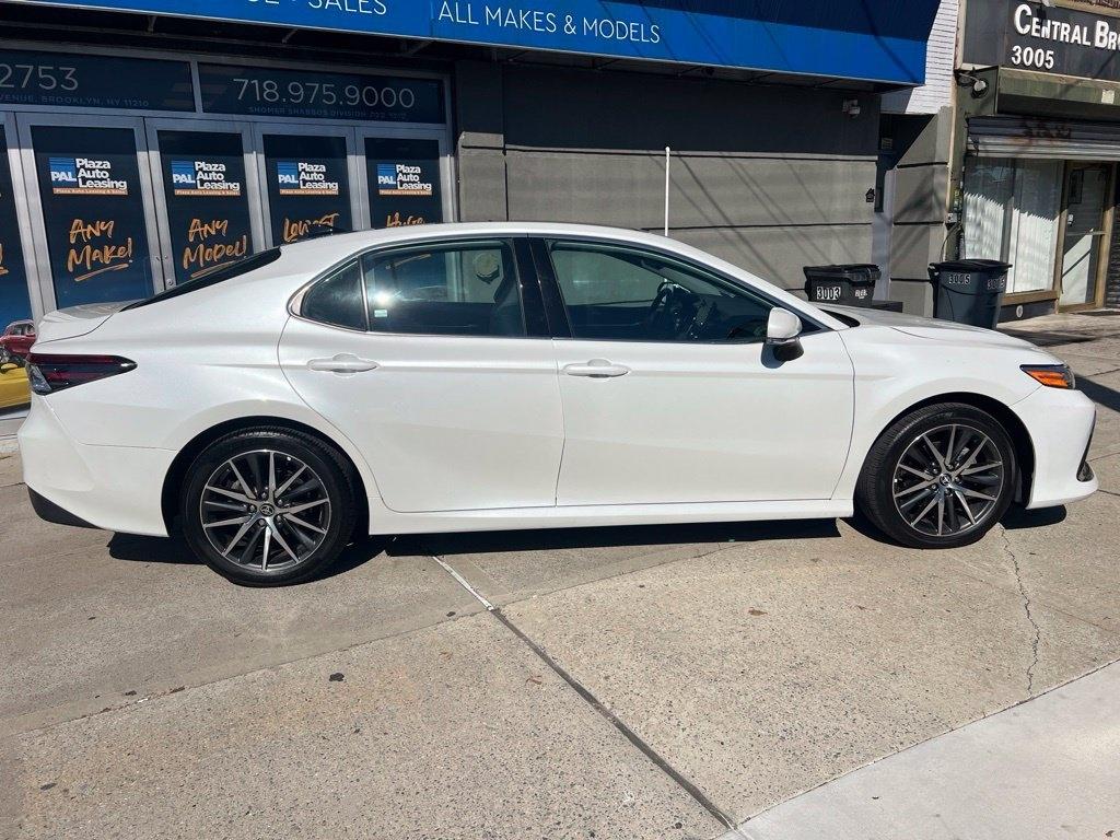 Toyota Camry  2024