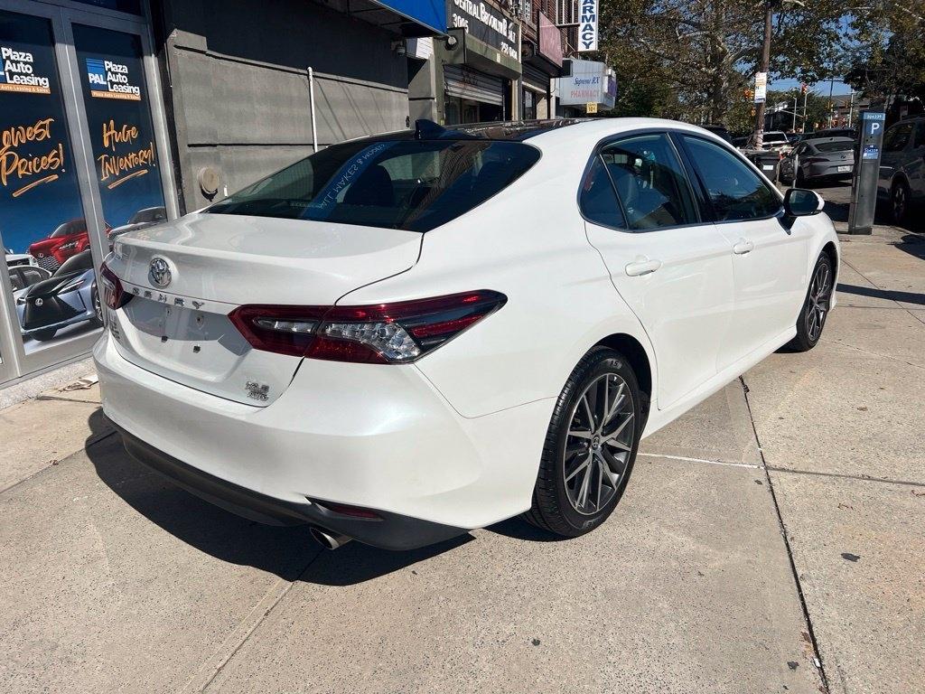 Toyota Camry  2024